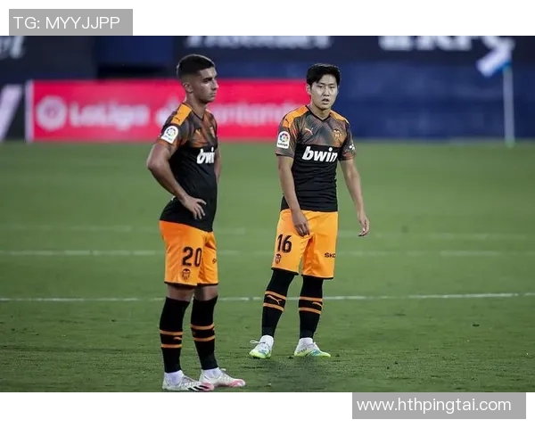 李刚仁赛前全力以赴却遭巴西大比分失利内心感到无比失落 李刚仁赛前全力以赴却遭巴西大比分失利内心感到无比失落