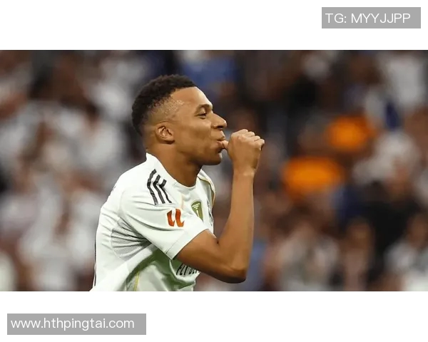 姆巴佩场边怒斥裁判四官要求专注比赛不应分心他人 姆巴佩场边怒斥裁判四官要求专注比赛不应分心他人