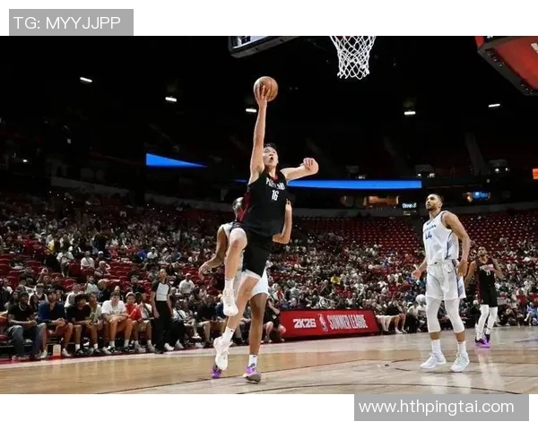 科塔半场表现惊艳7投6中收获13分11板2盖帽助球队掌控局势