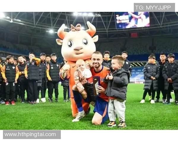 萨里奇三射一传助力海牛逆转国安荣膺中超最佳球员称号