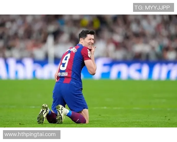 莱万谈巴萨进球压力表示尊重但内心犹豫是否破门 莱万谈巴萨进球压力表示尊重但内心犹豫是否破门