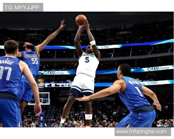 爱德华兹三分失准却狂砍33分16罚14中展现疯狂冲击力 爱德华兹三分失准却狂砍33分16罚14中展现疯狂冲击力